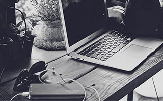 2战惨负65分库里独木难支 这是勇士的正常水平吗？